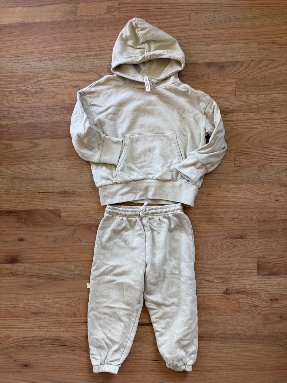 Childhoods Clothing Vintage Hoodie & Jogger Set 4T Cream Oversized Sweatshirt